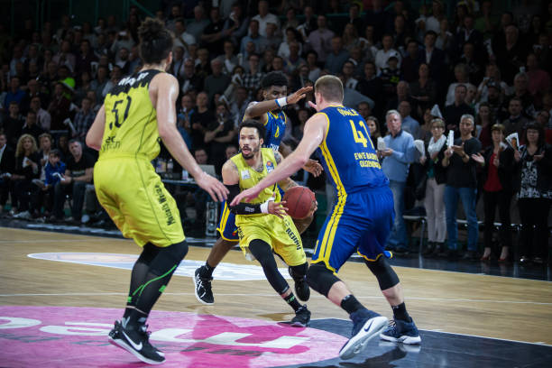 律途径索赔 律途径索赔